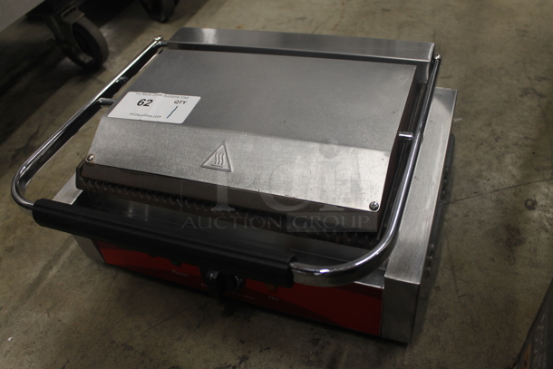 Avantco Commercial Stainless Steel Panini Sandwich Grill with Grooved Plates. 115 Volts, 1 Phase. Tested and Working! - Image 3 of 5