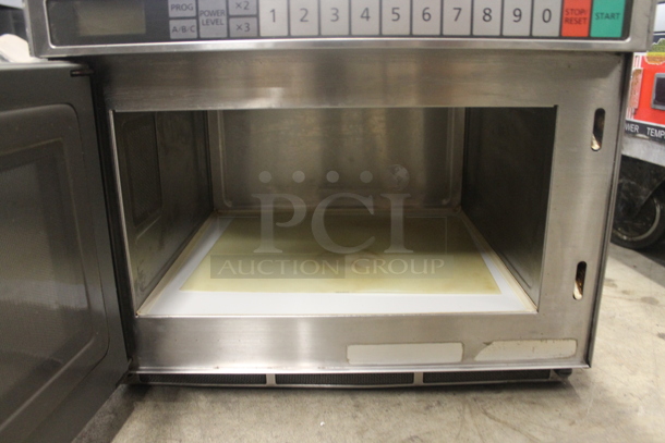 Panasonic 21523 Commercial Stainless Steel Countertop Microwave Oven With Touchpad. 240 Volts, 1 Phase - Image 4 of 5