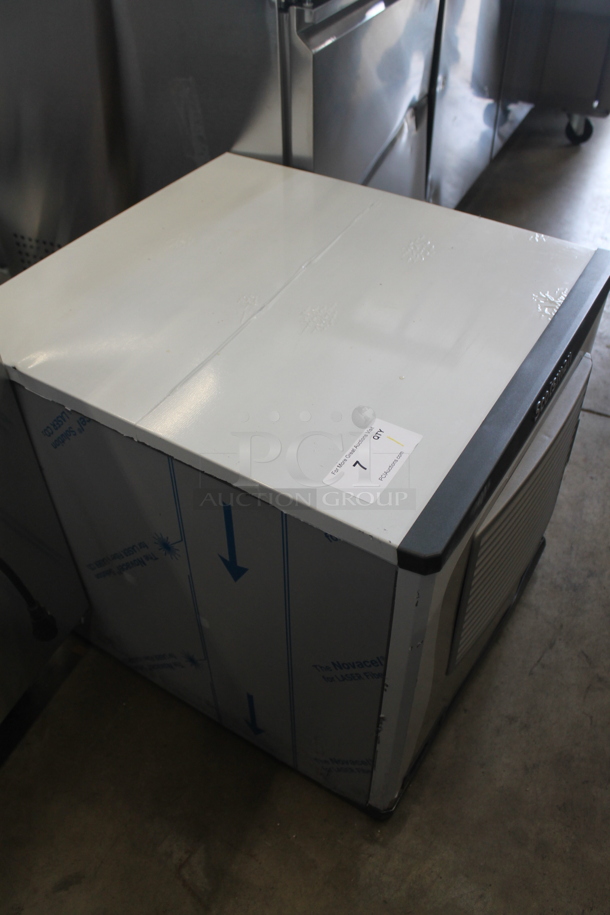 BRAND NEW SCRATCH AND DENT! 2022 Scotsman C0322SA-1E Commercial Stainless Steel Ice Maker Without Ice Storage Means. 115V, 1 Phase.  - Image 6 of 8
