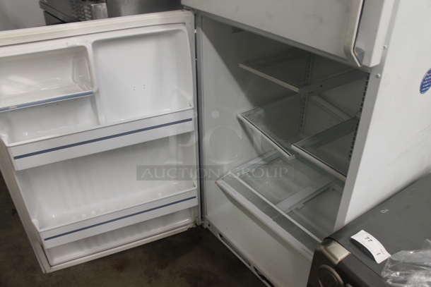 General Electric TBX18JAXJRWW White Household Refrigerator With Top Freezer. 115V. Tested and Working! - Image 5 of 6