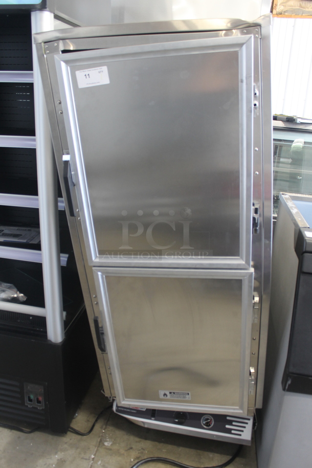 BRAND NEW SCRATCH AND DENT! 2023 ServIt 423CH1UFISD Commercial Stainless Steel Insulated Holding Cabinet With Solid Dutch Doors On Commercial Casters. 120V. Tested and Working!
 - Image 9 of 12