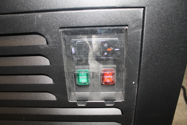 BRAND NEW SCRATCH AND DENT! Avantco 189BVAC28HC Commercial Black Vertical Open Air Merchandiser Cooler. Outside Glass Pane Is Broken, See Picture. 110-120V. Tested and Working! - Image 8 of 12