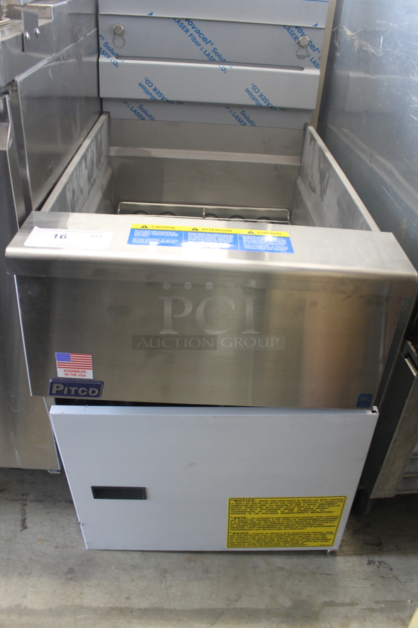 BRAND NEW SCRATCH AND DENT! 2022 Pitco SG18 Commercial Stainless Steel Natural Gas Fryer With 2 Fryer Baskets And Galvanized Legs. 140,000 BTU.   - Image 6 of 12