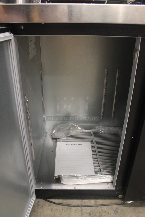 BRAND NEW SCRATCH AND DENT! Beverage-Air BB48Y-1-B-27 Commercial Black Counter Height Solid Door Back Bar Cooler. 115V,1 Phase. Tested and Working! - Image 4 of 6