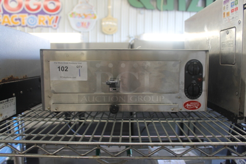 Avantco 177CPO12TS Commercial Stainless Steel Countertop 12" Snack Oven With Thermostat. 120V. Tested and Working!