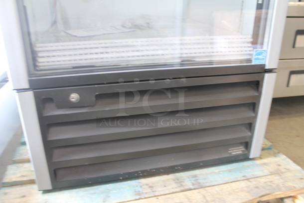 BRAND NEW SCRATCH AND DENT! 2022 Hoshizaki RM-28-HC Commercial White Single Glass Door Merchandiser Cooler With Polycoated Shelves.  115V, 1 Phase. Tested and Working! - Image 4 of 10