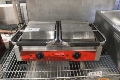 Avantco Commercial Stainless Steel Countertop Panini Sandwich Grill with Grooved Top and Smooth Bottom Plates. Tested and Working!