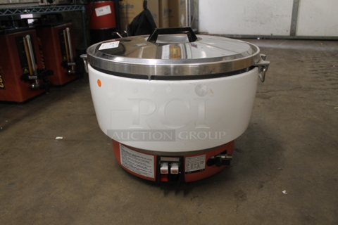 Kashiwa White/Orange Propane Gas Powered Rice Cooker With Lid.