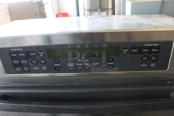 Kenmore Elite Commercial Stainless Steel Electric Powered Double Wall Oven With Steel Racks. 208-240 Volts - Image 4 of 7