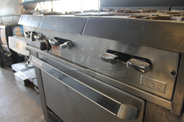 Garland Commercial Stainless Steel Natural Gas Powered Stove With 6 Burners, Backsplash And Oven With Steel Rack. - Image 4 of 8