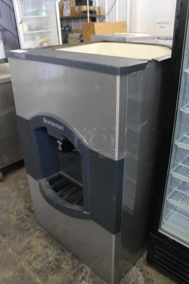 BRAND NEW SCRATCH AND DENT! Scotsman HD30B-1H Commercial Stainless Steel Hotel Ice Dispenser With Storage Capacity. 115V.  - Image 3 of 5