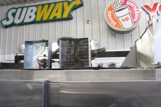 Continental 2R Commercial Stainless Steel 2 Door Reach-In Cooler With Polycoated Shelves. 115V, 1 Phase. Tested and Working! - Image 4 of 7