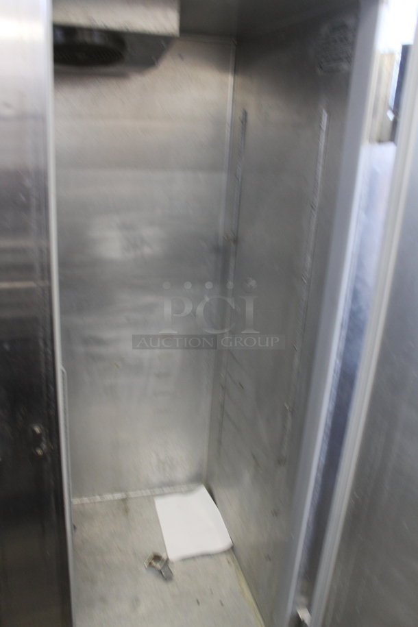 Continental 2R Commercial Stainless Steel 2 Door Reach-In Cooler With Polycoated Shelves. 115V, 1 Phase. Tested and Working! - Image 6 of 7