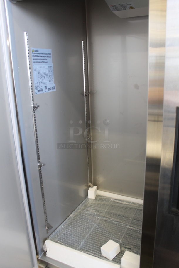 BRAND NEW SCRATCH AND DENT! KoolMore RIF-2D-SS Commercial Stainless Steel 2 Door Upright Reach-In Freezer.115V. Tested and Working! - Image 4 of 7