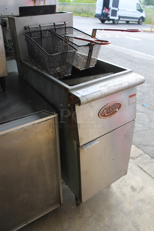 2018 Avantco FR100-N Commercial Stainless Steel Natural Gas Floor Fryer On Galvanized Legs With 2 Fryer Baskets.. 90,000 BTU - Image 2 of 6