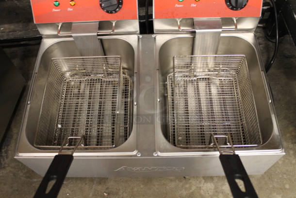 BRAND NEW SCRATCH AND DENT! Avantco 177F102 Commercial Stainless Steel Countertop Double Fryer With 2 Fryer Baskets. 120V.  - Image 4 of 5
