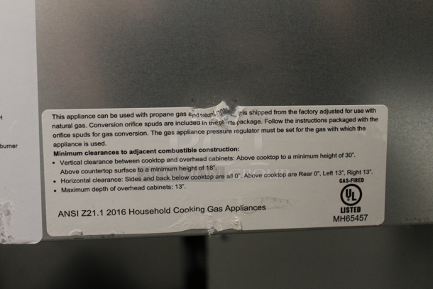 BRAND NEW SCRATCH AND DENT! 2016 Criterion CGR51P1W White Household Cooking Natural Gas 4 Burner Stove And Oven And Broiler With Steel Racks.  - Image 8 of 12