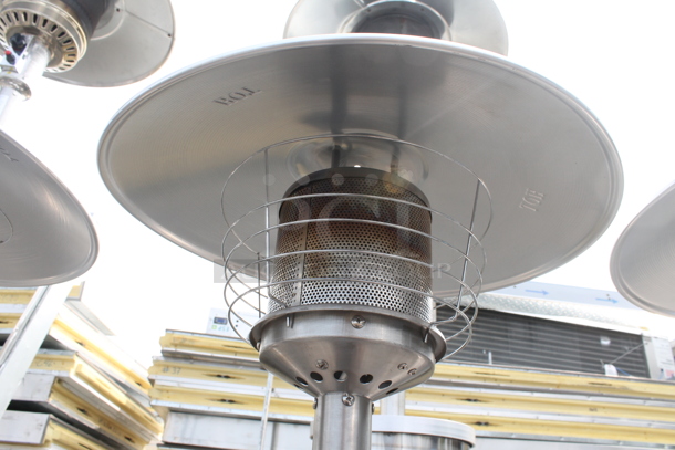HiLand HLDS032-CG Commercial Stainless Steel Propane Gas Tabletop Patio Heater. 11,000 BTU.  - Image 4 of 6