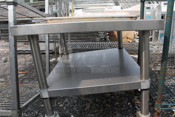 Commercial Stainless Steel Equipment Stand With Undershelf And Aluminum Baking Sheet On Commercial Casters. - Image 3 of 4