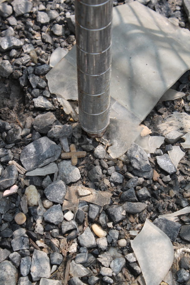 Open Utility Shelf With 4 Metro Style Shelves On Galvanized Legs. BUYER MUST DISMANTLE. PCI CANNOT DISMANTLE FOR SHIPPING. PLEASE CONSIDER FREIGHT CHARGES.  - Image 6 of 6