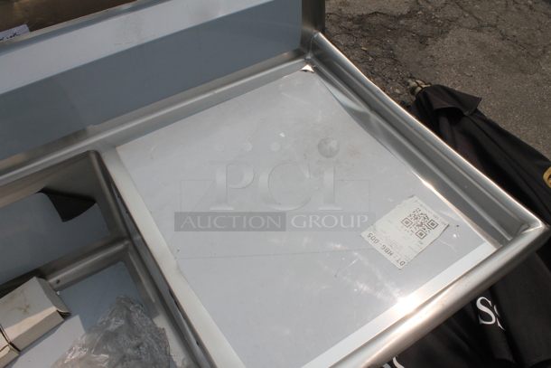 BRAND NEW SCRATCH AND DENT! Regency 600S32424224 Commercial Stainless Steel 3 Bay Sink With Left And Right Side Drainboards On Galvanized Legs. Sink 24x24x14 And Drainboard 22x26 - Image 5 of 8