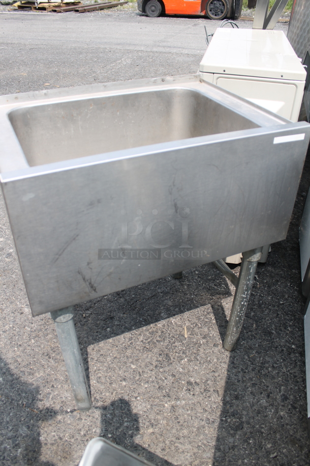 Commercial Stainless Steel Ice Bin On Galvanized Legs. Sink 19.5x15x8 - Image 5 of 8