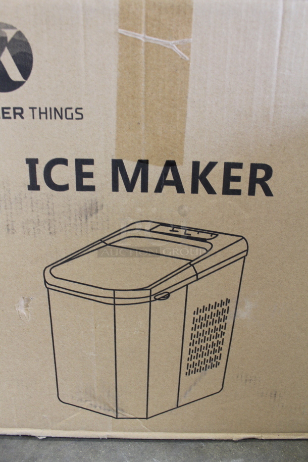 BRAND NEW SCRATCH AND DENT! Kooler Things KT-Z6 Countertop Ice Maker Machine With Box. 115V. - Image 3 of 11