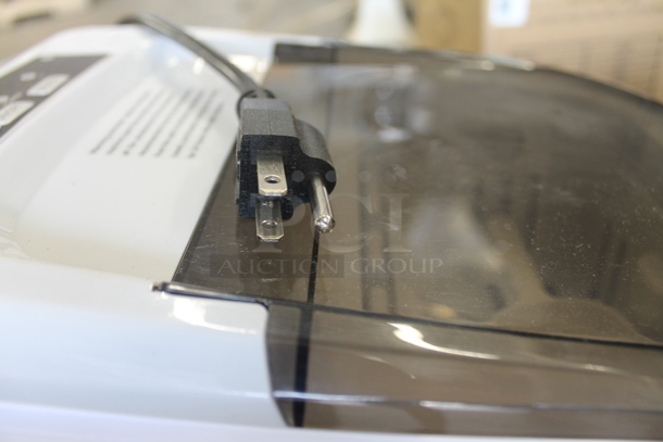 BRAND NEW SCRATCH AND DENT! 2021 Kooler Things KT-Z6 White Commercial Electric Countertop Ice Maker Machine With Ice Scooper. 115V.  - Image 9 of 10