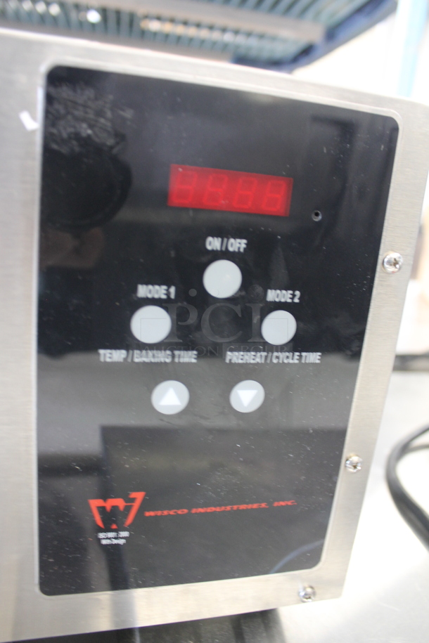 BRAND NEW SCRATCH AND DENT! Wisco 616A Commercial Stainless Steel Electric Digital Convection Oven. 115V. Tested and Working! - Image 5 of 8