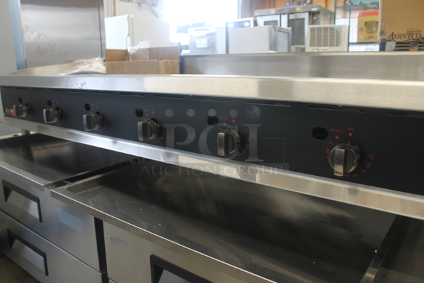 BRAND NEW SCRATCH AND DENT! 2016 CPG 351GTUCPG72N Cooking Performance Group Ultra Series Commercial Stainless Steel Natural Gas Powered 72" Countertop Chrome Top Flat Top Griddle With Thermostatic Controls. 180,000 BTU.  - Image 4 of 11