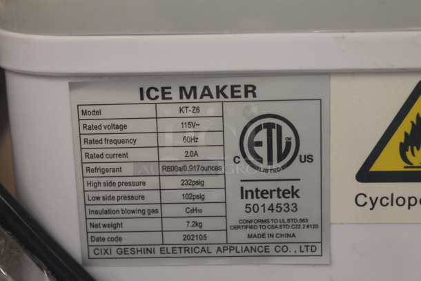 BRAND NEW SCRATCH AND DENT! Kooler Things KT-Z6 Countertop Ice Maker Machine With Box. 115V. - Image 8 of 11