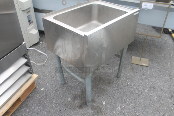 Commercial Stainless Steel Ice Bin On Galvanized Legs. Sink 19.5x15x8 - Image 7 of 8