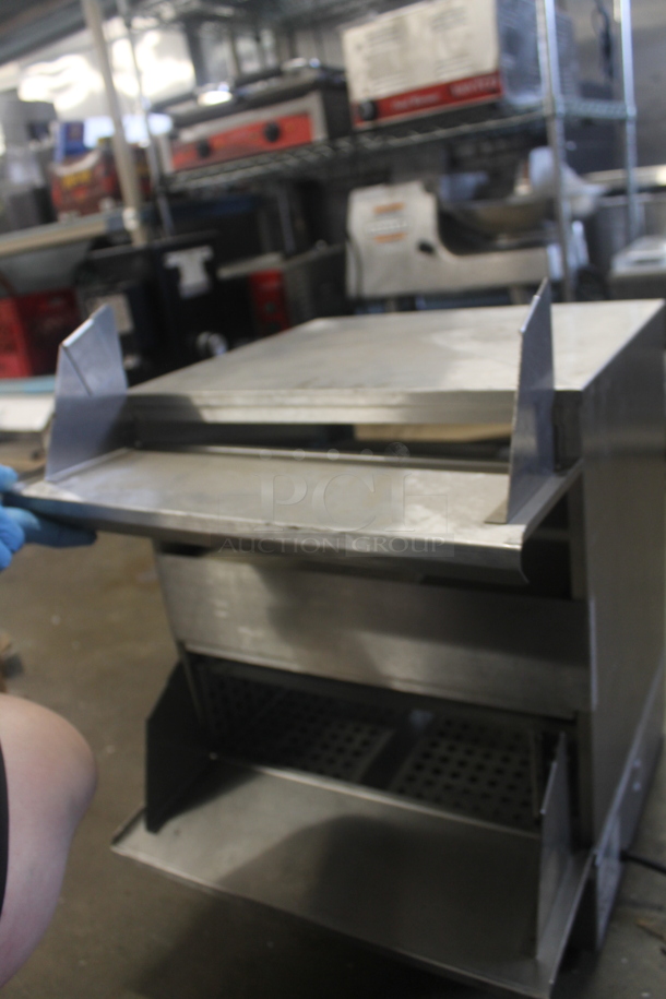 APW Wyott DS-1A Commercial Stainless Steel Countertop Hot Dog Steamer. 120V, 1 Phase. Tested and Working! - Image 7 of 9