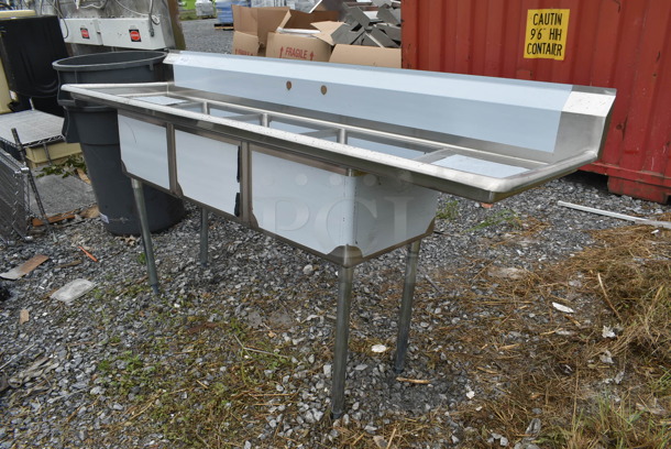 BRAND NEW SCRATCH AND DENT! Steelton 522CS31818LR Stainless Steel Commercial 3 Bay Sink w/ Dual Drain Boards. Bays 18x18. Drain Board 16x20 - Image 1 of 7