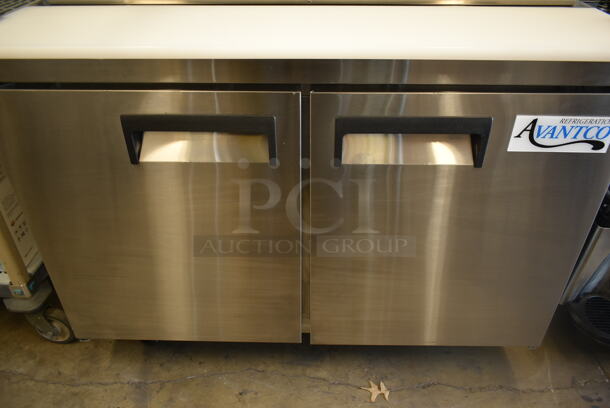 LIKE NEW! 2022 Avantco 178APT48HC Stainless Steel Commercial Sandwich Salad Prep Table Bain Marie Mega Top on Commercial Casters. 115 Volts, 1 Phase. Unit Has Only Been Used a Few Times! Tested and Working!  - Image 6 of 10