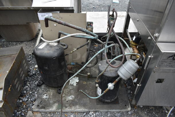 Tecumseh AWG1201EXN Metal Commercial Compressor. 208/230 Volts, 1 Phase. - Image 1 of 6