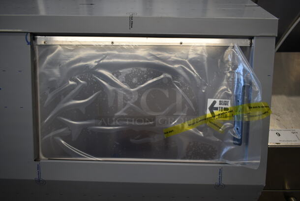 BRAND NEW SCRATCH AND DENT! 2019 Hoshizaki F-500BAJ Stainless Steel Commercial Self Contained Ice Machine. 115 Volts, 1 Phase.  - Image 4 of 9