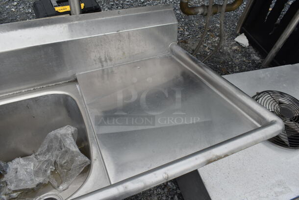 Stainless Steel Commercial 3 Bay Sink w/ Dual Drain Boards, Handles, Spray Nozzle Attachment and 2.5 Legs. Bays 16.5x19. Drain Boards 16.5x22.5 - Image 4 of 8