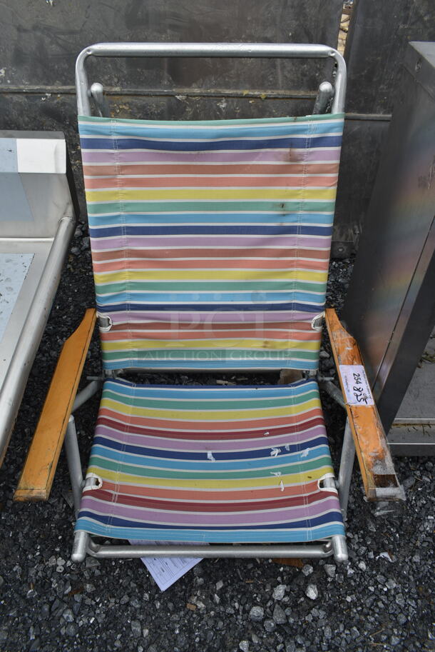 Folding Beach Chair. - Image 1 of 5