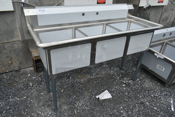BRAND NEW SCRATCH AND DENT! Steelton 522CS31818 Stainless Steel Commercial 3 Bay Sink. Bays 18x18 - Image 1 of 6