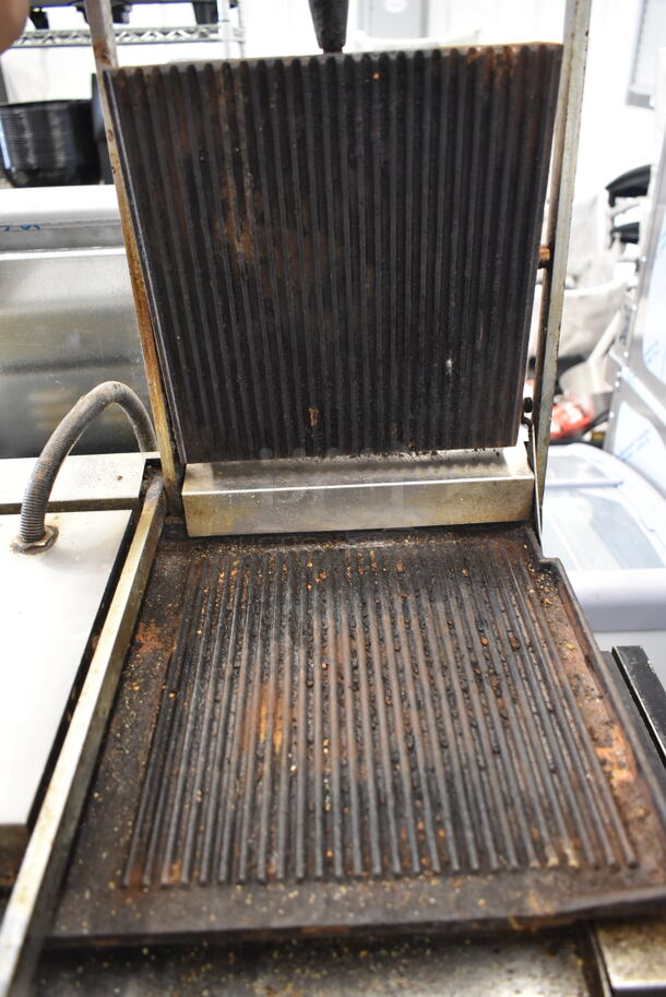 Cecilware Stainless Steel Commercial Countertop Double Panini Press. - Image 3 of 5