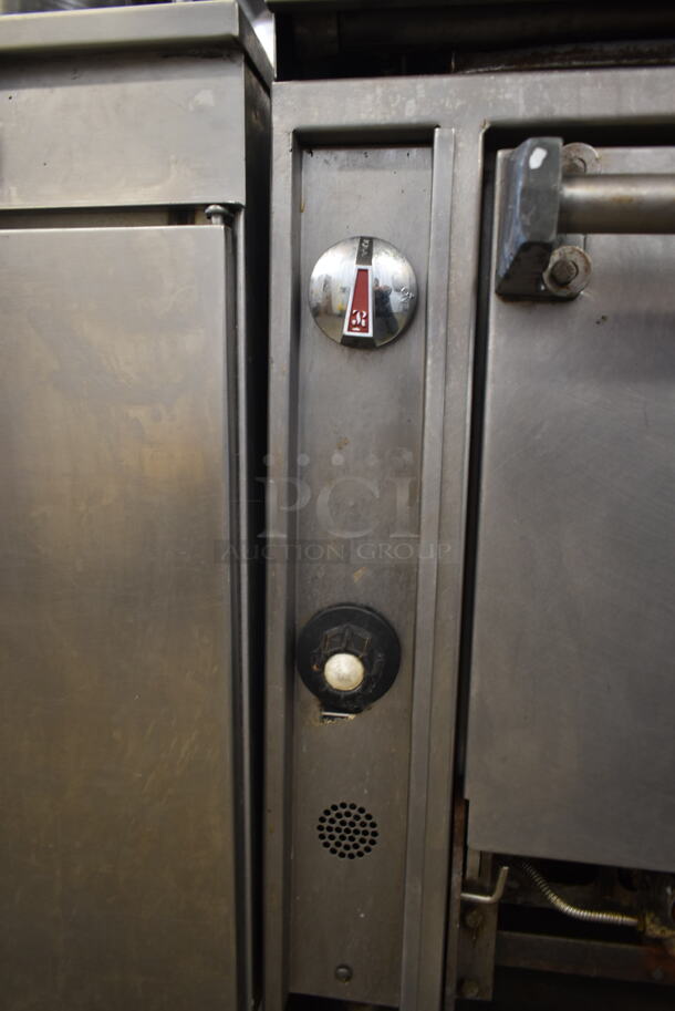 Jade Range Stainless Steel Commercial Natural Gas Powered 2 Tier 6  Burner Range w/ Salamander Cheese Melter and Oven. - Image 10 of 11