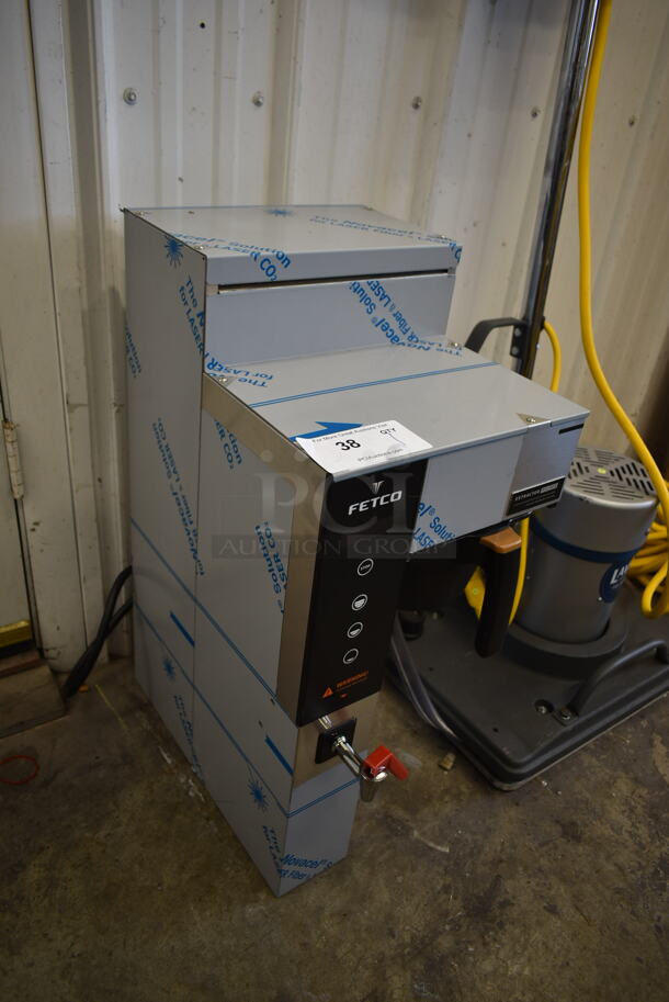 BRAND NEW! Fetco CBS-1231 Stainless Steel Commercial Countertop Coffee Machine w/ Hot Water Dispenser and Poly Brew Basket. 120 Volts, 1 Phase. Tested and Working! - Image 2 of 9