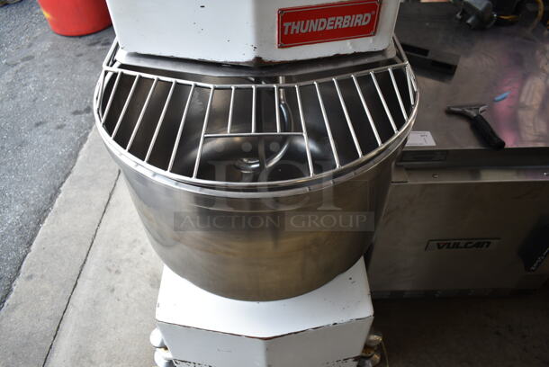 Thunderbird ASP-40 Metal Commercial Floor Style 60 Quart Spiral Dough Mixer w/ Stainless Steel Mixing Bowl, Bowl Guard and Dough Hook. 220 Volts, 3 Phase. - Image 4 of 7