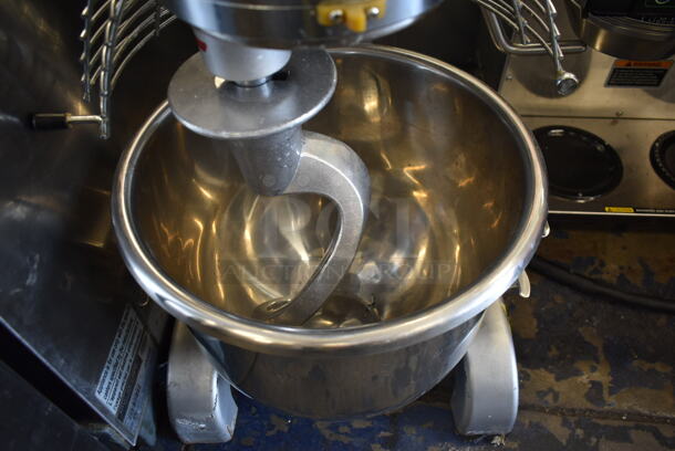 General GEM120 Metal Commercial Countertop 20 Quart Planetary Dough Mixer w/ Stainless Steel Mixing Bowl, Bowl Guard and Dough Hook Attachment. 110 Volts, 1 Phase. Tested and Does Not Power On - Image 5 of 7