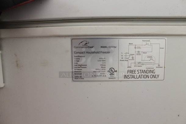 CommercialCool CCF69W Metal Chest Freezer. 115 Volts, 1 Phase. Tested and Working! - Image 3 of 3