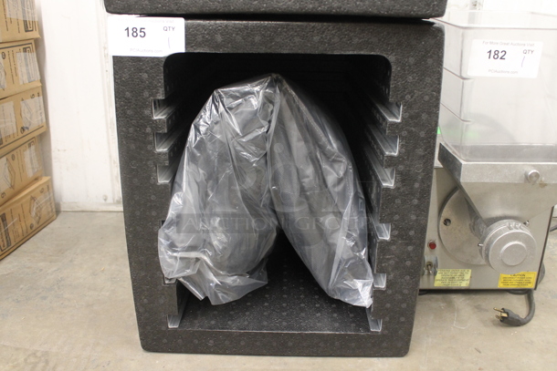 BRAND NEW! Rubbermaid ProServe Gray Front Load Insulated Food Carrying Case. - Image 2 of 3