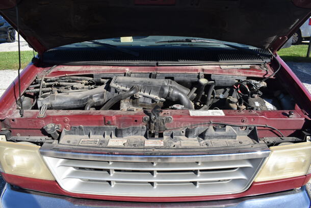 1992 Ford Ecoline E-150 Chateau Club Wagon Multipurpose Passenger Van w/ Hitch and Spare Tire. Odometer Reads 134,008. VIN 1FMEE11N6PHA00518. Title In Hand. Vehicle Runs and Drives But Battery Is Dead So It Will Need To Be Jumped. See Lot 2 For Additional Pictures. - Image 10 of 12