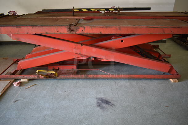 Wheeltronic 005/65-110 Red Metal 4,000 Pound Capacity Car Lift. Was In Working Condition When Class Ended. BUYER MUST REMOVE. (Main Building) - Image 2 of 10
