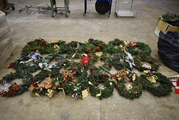 ALL ONE MONEY! Lot of Various Christmas Decorations Including Wreaths. (Main Building) - Image 2 of 6